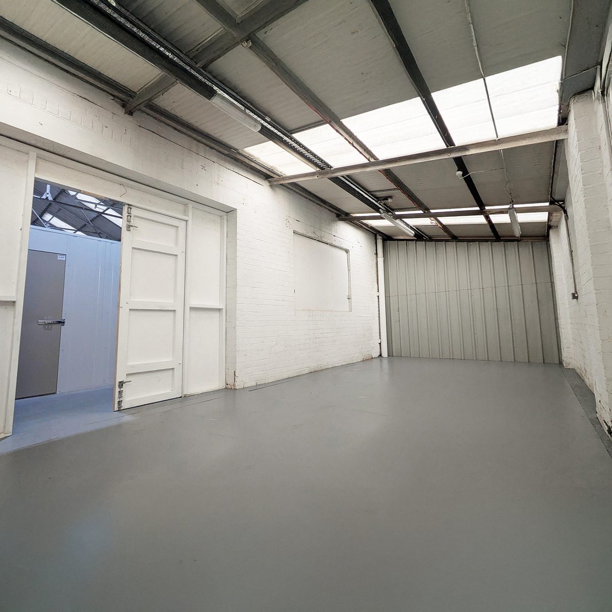 Workshop unit